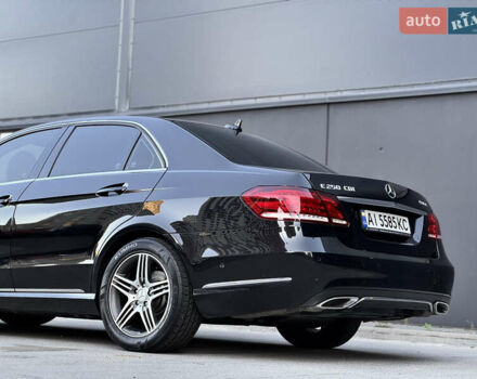 Черный Мерседес Е-Класс, объемом двигателя 2.14 л и пробегом 264 тыс. км за 18800 $, фото 4 на Automoto.ua