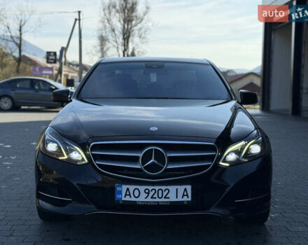 Черный Мерседес Е-Класс, объемом двигателя 2.1 л и пробегом 310 тыс. км за 17500 $, фото 4 на Automoto.ua