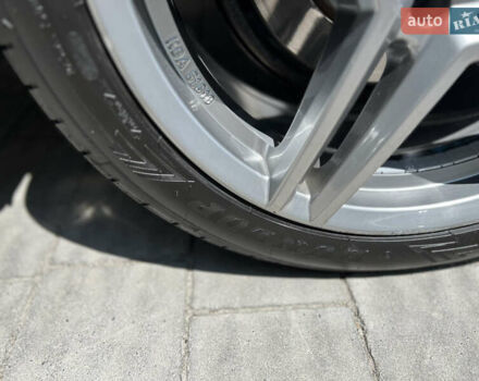 Черный Мерседес Е-Класс, объемом двигателя 2.2 л и пробегом 220 тыс. км за 17000 $, фото 19 на Automoto.ua