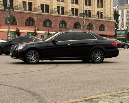 Черный Мерседес Е-Класс, объемом двигателя 2 л и пробегом 329 тыс. км за 13900 $, фото 23 на Automoto.ua