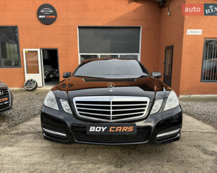 Чорний Мерседес Е-Клас, об'ємом двигуна 2.2 л та пробігом 277 тис. км за 12999 $, фото 1 на Automoto.ua