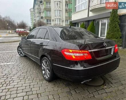 Черный Мерседес Е-Класс, объемом двигателя 2.2 л и пробегом 278 тыс. км за 12999 $, фото 9 на Automoto.ua