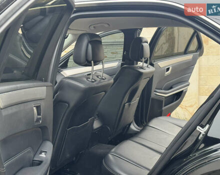 Чорний Мерседес Е-Клас, об'ємом двигуна 2 л та пробігом 329 тис. км за 13600 $, фото 14 на Automoto.ua