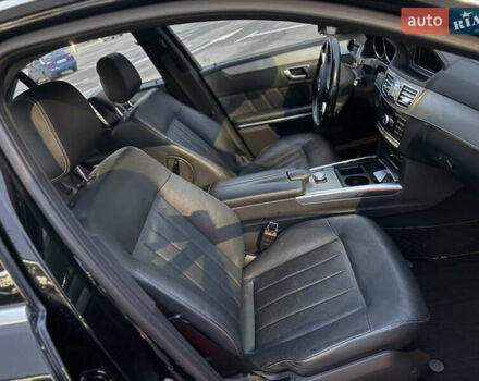 Черный Мерседес Е-Класс, объемом двигателя 2.14 л и пробегом 319 тыс. км за 16700 $, фото 29 на Automoto.ua