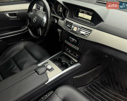 Чорний Мерседес Е-Клас, об'ємом двигуна 2 л та пробігом 329 тис. км за 13600 $, фото 22 на Automoto.ua