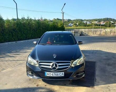 Черный Мерседес Е-Класс, объемом двигателя 2.14 л и пробегом 350 тыс. км за 16500 $, фото 1 на Automoto.ua