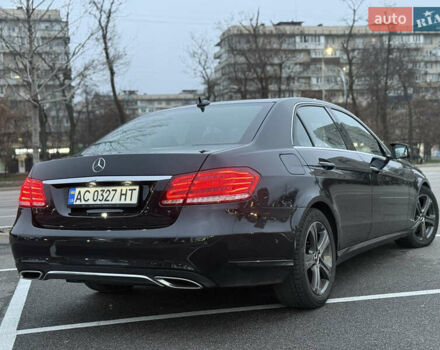 Черный Мерседес Е-Класс, объемом двигателя 2.14 л и пробегом 319 тыс. км за 16700 $, фото 13 на Automoto.ua