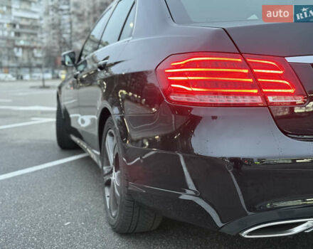 Черный Мерседес Е-Класс, объемом двигателя 2.14 л и пробегом 319 тыс. км за 16700 $, фото 15 на Automoto.ua