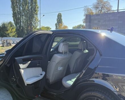Черный Мерседес Е-Класс, объемом двигателя 2.1 л и пробегом 270 тыс. км за 13999 $, фото 12 на Automoto.ua