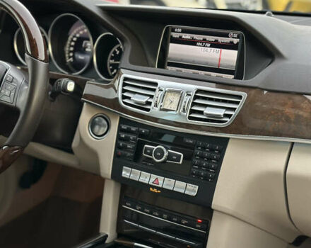 Черный Мерседес Е-Класс, объемом двигателя 2.2 л и пробегом 48 тыс. км за 23999 $, фото 34 на Automoto.ua