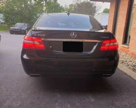 Черный Мерседес Е-Класс, объемом двигателя 3.5 л и пробегом 149 тыс. км за 14000 $, фото 4 на Automoto.ua