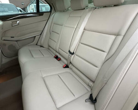 Черный Мерседес Е-Класс, объемом двигателя 2.2 л и пробегом 48 тыс. км за 23999 $, фото 22 на Automoto.ua