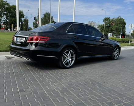 Черный Мерседес Е-Класс, объемом двигателя 2.14 л и пробегом 230 тыс. км за 17000 $, фото 3 на Automoto.ua