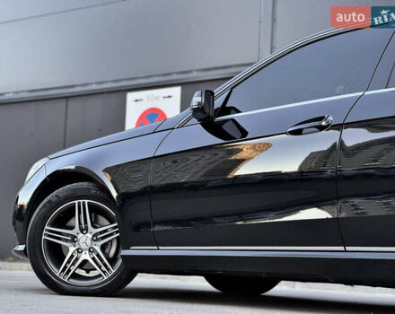 Черный Мерседес Е-Класс, объемом двигателя 2.14 л и пробегом 264 тыс. км за 18800 $, фото 5 на Automoto.ua