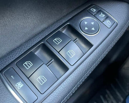 Черный Мерседес Е-Класс, объемом двигателя 2.1 л и пробегом 184 тыс. км за 21500 $, фото 10 на Automoto.ua