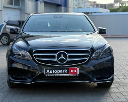 Черный Мерседес Е-Класс, объемом двигателя 3.5 л и пробегом 123 тыс. км за 21940 $, фото 1 на Automoto.ua