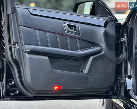 Черный Мерседес Е-Класс, объемом двигателя 2.14 л и пробегом 264 тыс. км за 18800 $, фото 22 на Automoto.ua