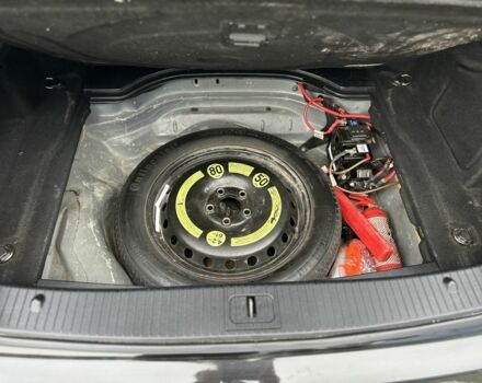 Чорний Мерседес Е-Клас, об'ємом двигуна 2.1 л та пробігом 300 тис. км за 14800 $, фото 16 на Automoto.ua