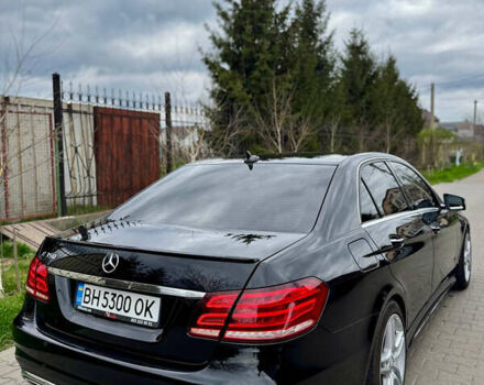 Черный Мерседес Е-Класс, объемом двигателя 3.5 л и пробегом 182 тыс. км за 14900 $, фото 6 на Automoto.ua