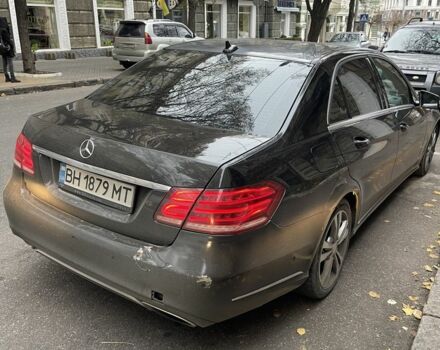 Чорний Мерседес Е-Клас, об'ємом двигуна 2.1 л та пробігом 360 тис. км за 10800 $, фото 1 на Automoto.ua