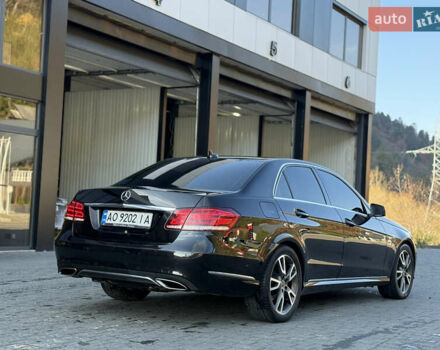 Черный Мерседес Е-Класс, объемом двигателя 2.1 л и пробегом 310 тыс. км за 17500 $, фото 6 на Automoto.ua