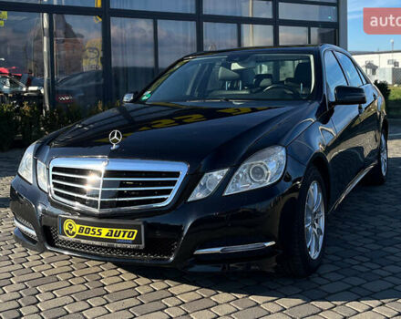 Черный Мерседес Е-Класс, объемом двигателя 2.14 л и пробегом 254 тыс. км за 18200 $, фото 2 на Automoto.ua
