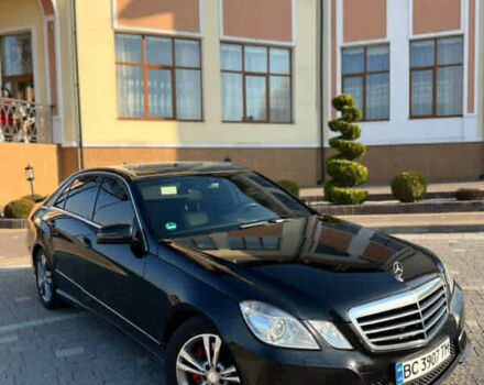 Мерседес Е-Класс 2013 в Дрогобыче на Automoto.ua Черный Мерседес Е-Класс, объемом двигателя 2.14 л и пробегом 298 тыс. км за 14000 $, фото 4 на Automoto.ua