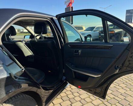 Чорний Мерседес Е-Клас, об'ємом двигуна 0 л та пробігом 254 тис. км за 18200 $, фото 22 на Automoto.ua