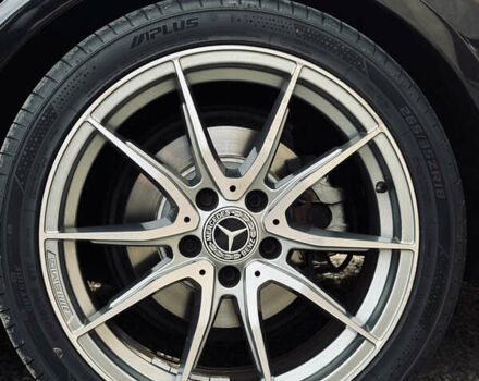 Мерседес Е-Класс 2013 в Сторожинце на Automoto.ua Черный Мерседес Е-Класс, объемом двигателя 2.14 л и пробегом 229 тыс. км за 21001 $, фото 9 на Automoto.ua