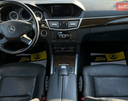 Черный Мерседес Е-Класс, объемом двигателя 2.14 л и пробегом 254 тыс. км за 18200 $, фото 9 на Automoto.ua