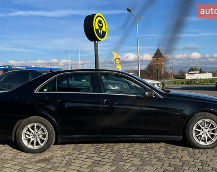 Черный Мерседес Е-Класс, объемом двигателя 2.14 л и пробегом 254 тыс. км за 18200 $, фото 7 на Automoto.ua