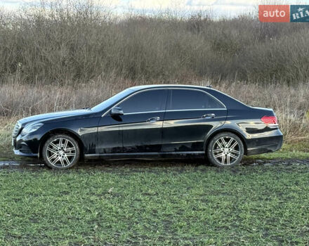 Черный Мерседес Е-Класс, объемом двигателя 2 л и пробегом 329 тыс. км за 13900 $, фото 3 на Automoto.ua