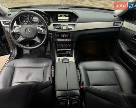Чорний Мерседес Е-Клас, об'ємом двигуна 2 л та пробігом 329 тис. км за 13600 $, фото 19 на Automoto.ua