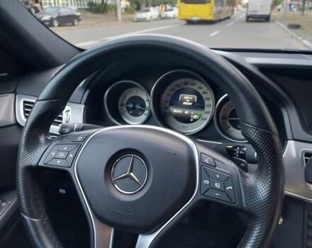 Мерседес Е-Класс 2013 в Киеве на Automoto.ua Черный Мерседес Е-Класс, объемом двигателя 2.14 л и пробегом 282 тыс. км за 17900 $, фото 10 на Automoto.ua