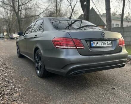 Чорний Мерседес Е-Клас, об'ємом двигуна 2 л та пробігом 250 тис. км за 14999 $, фото 7 на Automoto.ua