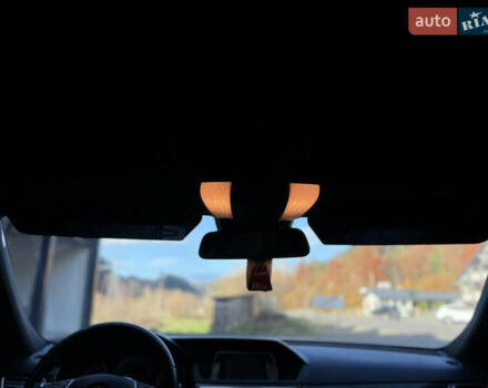 Черный Мерседес Е-Класс, объемом двигателя 2.1 л и пробегом 310 тыс. км за 17500 $, фото 20 на Automoto.ua