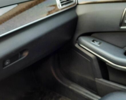 Черный Мерседес Е-Класс, объемом двигателя 2 л и пробегом 100 тыс. км за 18400 $, фото 7 на Automoto.ua