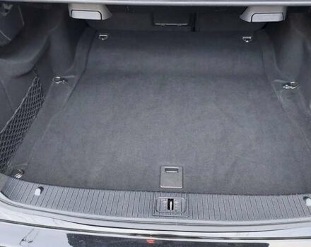 Мерседес Е-Класс 2013 в Киеве на Automoto.ua Черный Мерседес Е-Класс, объемом двигателя 2.14 л и пробегом 282 тыс. км за 17900 $, фото 17 на Automoto.ua