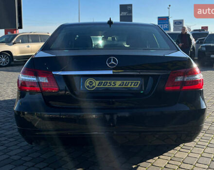Черный Мерседес Е-Класс, объемом двигателя 2.14 л и пробегом 254 тыс. км за 18200 $, фото 5 на Automoto.ua