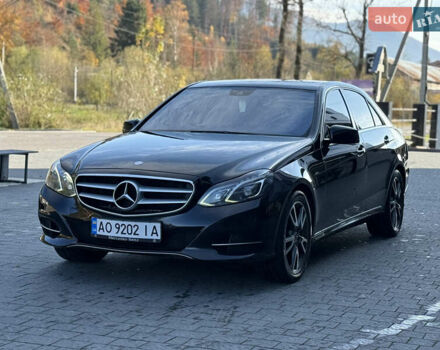 Черный Мерседес Е-Класс, объемом двигателя 2.1 л и пробегом 310 тыс. км за 17500 $, фото 2 на Automoto.ua