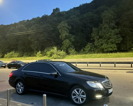 Чорний Мерседес Е-Клас, об'ємом двигуна 1.8 л та пробігом 365 тис. км за 11999 $, фото 12 на Automoto.ua