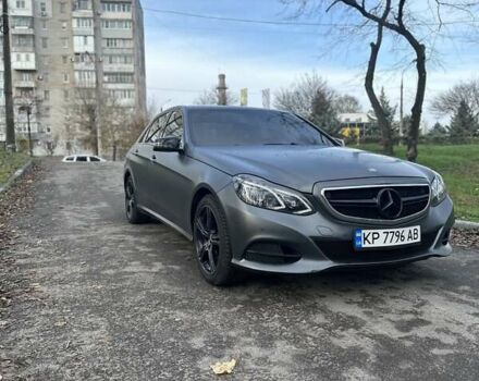 Чорний Мерседес Е-Клас, об'ємом двигуна 2 л та пробігом 250 тис. км за 14999 $, фото 3 на Automoto.ua
