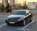 Черный Мерседес Е-Класс, объемом двигателя 2.2 л и пробегом 255 тыс. км за 18700 $, фото 1 на Automoto.ua