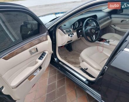 Черный Мерседес Е-Класс, объемом двигателя 2.14 л и пробегом 259 тыс. км за 13700 $, фото 8 на Automoto.ua