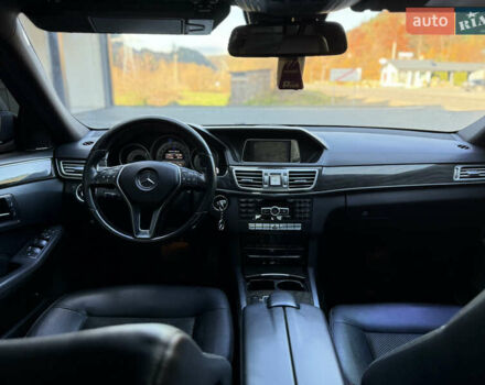Черный Мерседес Е-Класс, объемом двигателя 2.1 л и пробегом 310 тыс. км за 17500 $, фото 16 на Automoto.ua