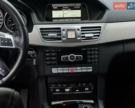 Чорний Мерседес Е-Клас, об'ємом двигуна 2 л та пробігом 329 тис. км за 13600 $, фото 20 на Automoto.ua