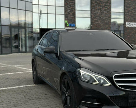 Мерседес Е-Класс 2013 в Черновцах на Automoto.ua Черный Мерседес Е-Класс, объемом двигателя 2.2 л и пробегом 371 тыс. км за 15500 $, фото 2 на Automoto.ua