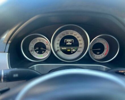 Черный Мерседес Е-Класс, объемом двигателя 2.2 л и пробегом 250 тыс. км за 18500 $, фото 9 на Automoto.ua