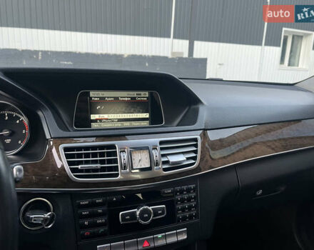 Черный Мерседес Е-Класс, объемом двигателя 2.14 л и пробегом 305 тыс. км за 14700 $, фото 13 на Automoto.ua