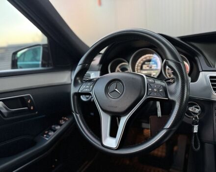 Черный Мерседес Е-Класс, объемом двигателя 2.1 л и пробегом 289 тыс. км за 17500 $, фото 12 на Automoto.ua